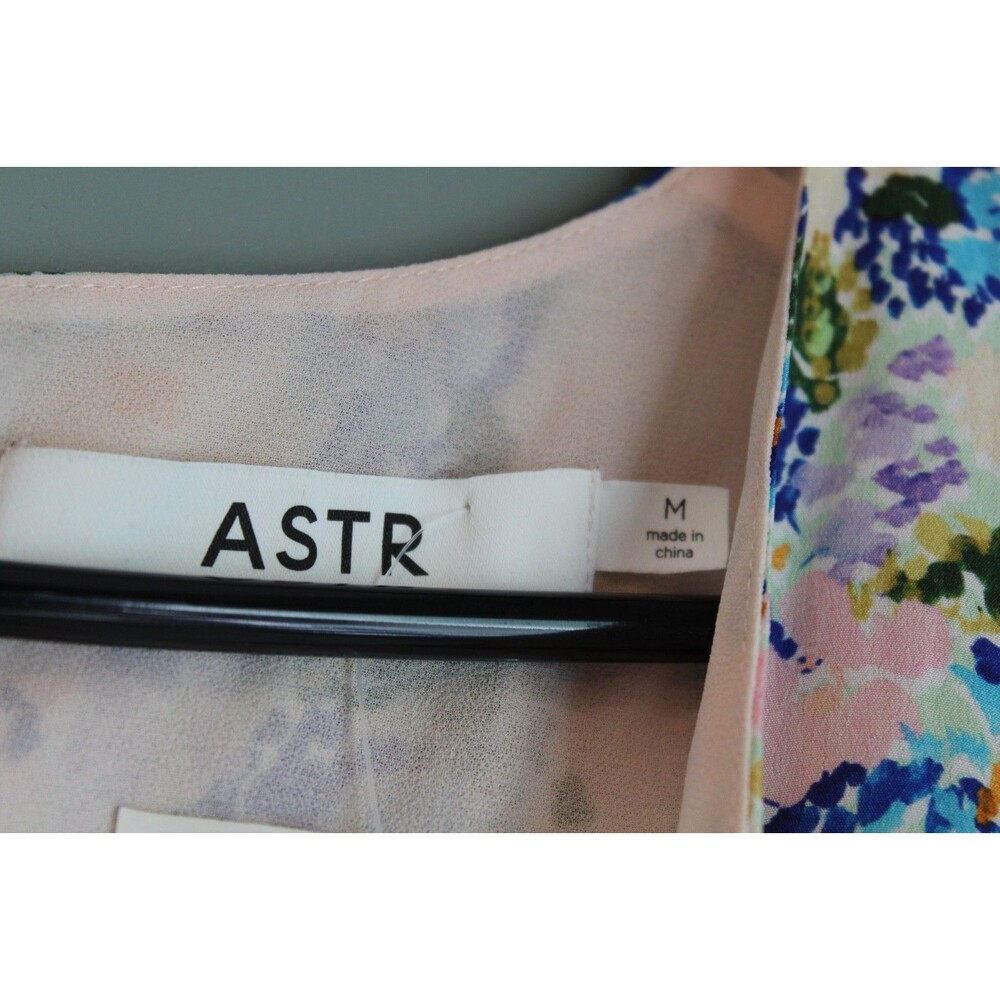 ASTR the Label Celestine Floral Dress Womens Medium NEW WITH TAGS - Picture 4 of 10